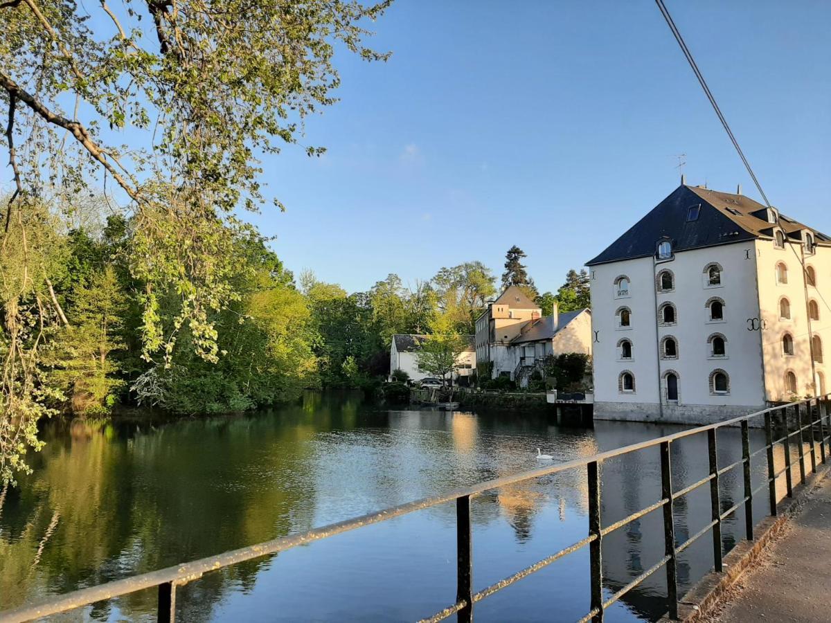 Dans Moulin Au Bord De L'Eau, Appartement Chaleureux Saint-Pryve-Saint-Mesmin Exterior photo